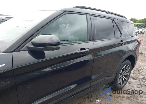 2025 Ford Explorer St-Line from USA, damaged, VIN 1FMUK8KH2SGA81005